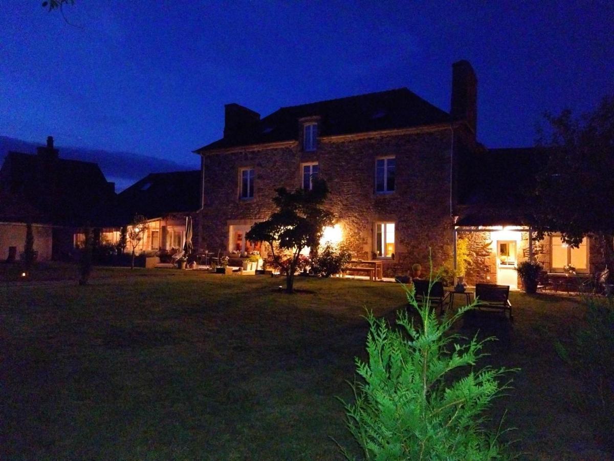 La Menardiere Serenitatis Chambre D'Hotes Petit Dejeuner Compris Corseul Luaran gambar